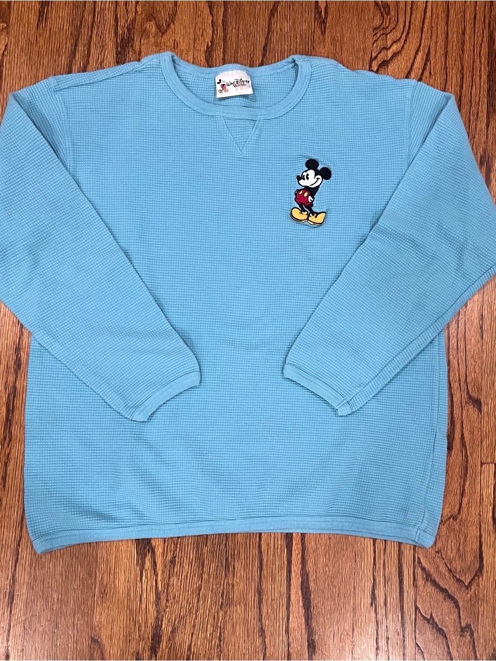 Vintage Disney embroidered thermal shirt men’s large see measurements
